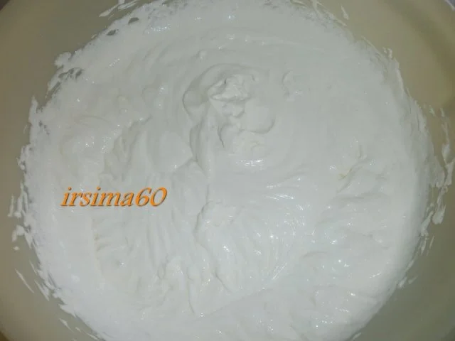 Frühlings Torte mit Mandarinen-Quark-Füllung und Fondantdecke - Rezept - Bild Nr. 16