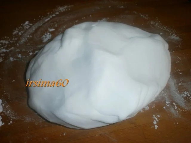 Frühlings Torte mit Mandarinen-Quark-Füllung und Fondantdecke - Rezept - Bild Nr. 24