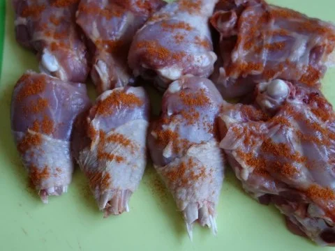 Hendlhaxn eigenwillig gewürzt - Rezept