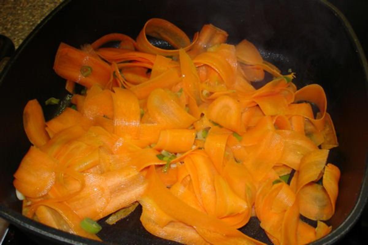 Karotten-Nudeln mit Lachs - Rezept - Bild Nr. 4