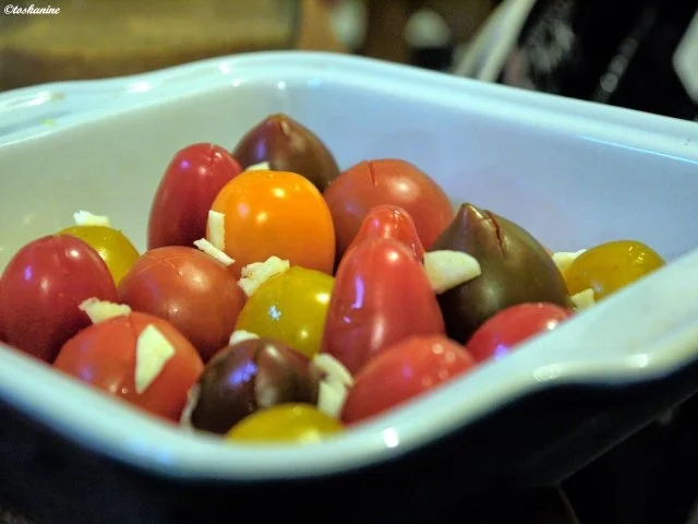 Kabeljau mit mediterranem Topping, Ofentomaten und Kartoffel-Meerrettich-Stampf - Rezept - Bild Nr. 6