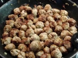 Köttbullar mit Champignon-Rahmsauce - Rezept - Bild Nr. 5