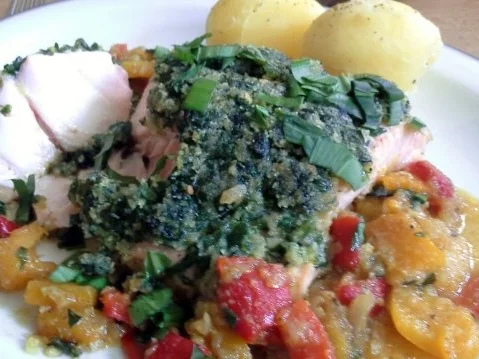 Lachs auf Paprikagemüse mit Bärlauchhaube - Rezept - Bild Nr. 6