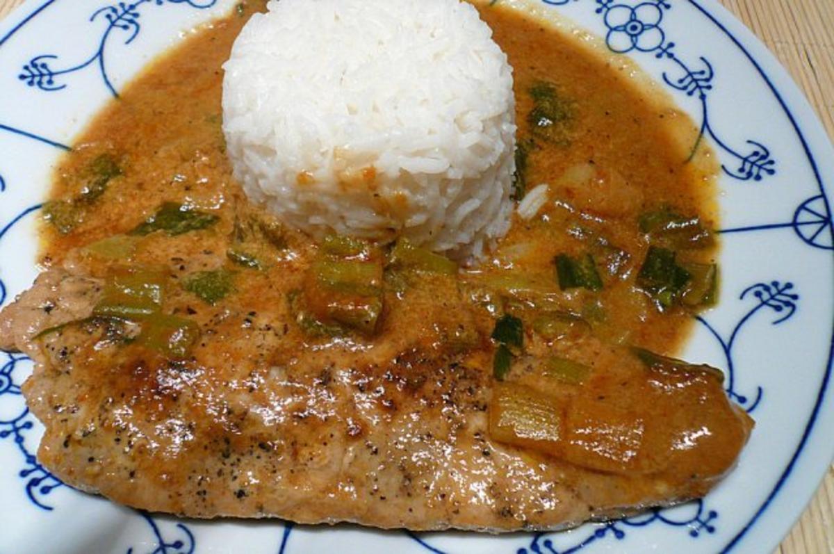 Putensteak mit Curry- Honig- Soße - Rezept