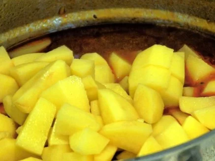 Kartoffelgulasch - Rezept - Bild Nr. 12