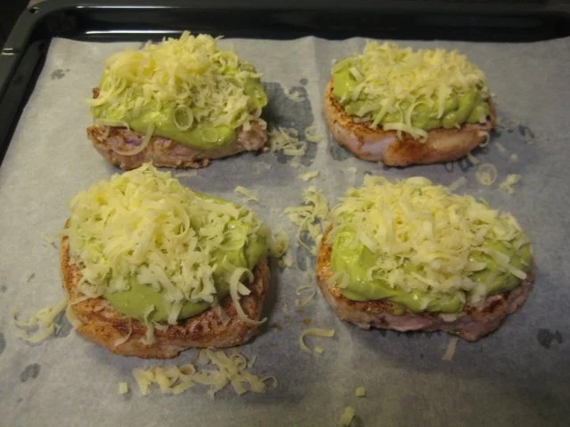 Rezept: Kalbssteak überbacken mit Avocado Bild Nr. 9 Kalbssteak überbacken mit Avocado - Rezept - Bild Nr. 9