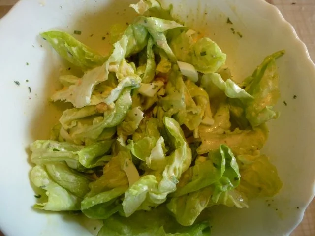 Rezept: Kopfsalat mit Ei und Brot Bild Nr. 8 Kopfsalat mit Ei und Brot - Rezept - Bild Nr. 8