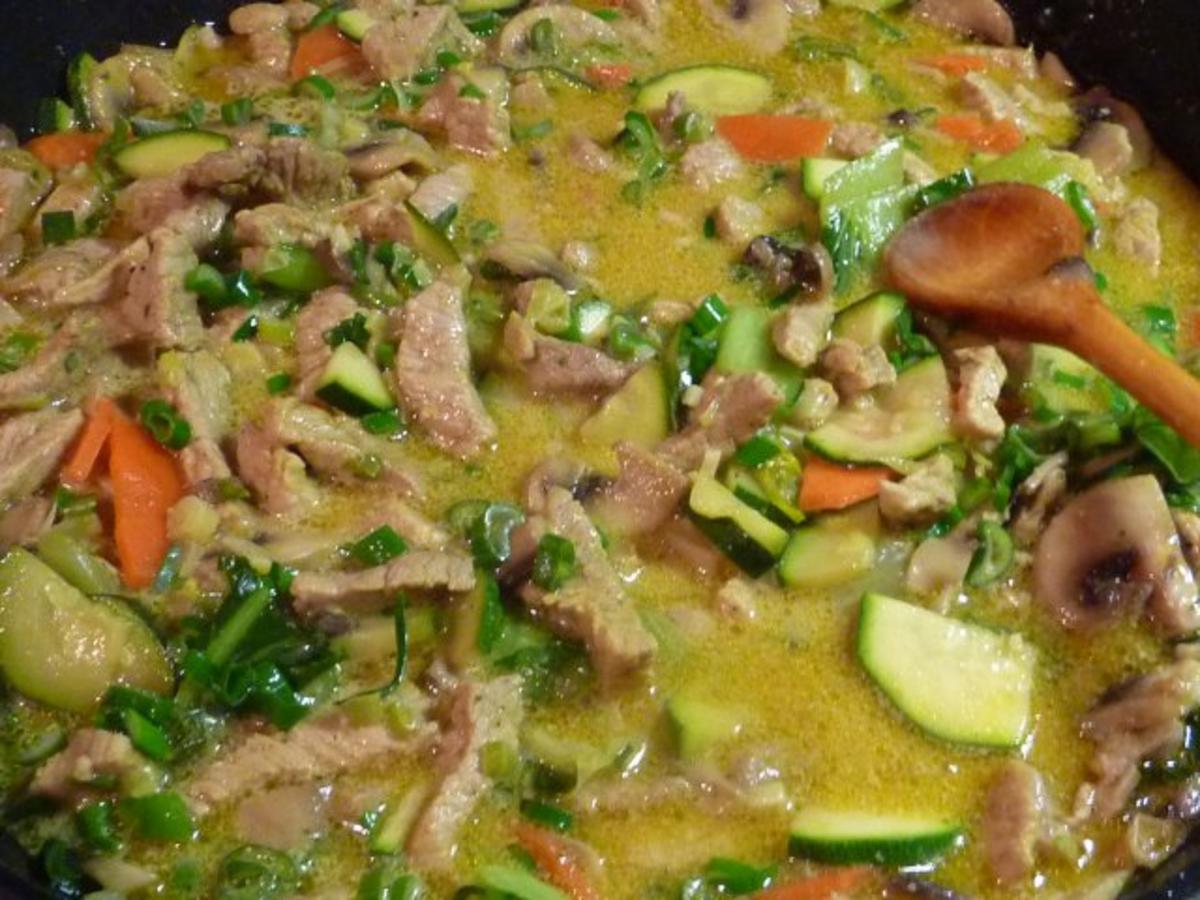 FL/Schwein: Curry mit viel Gemüse - Rezept - Bild Nr. 9