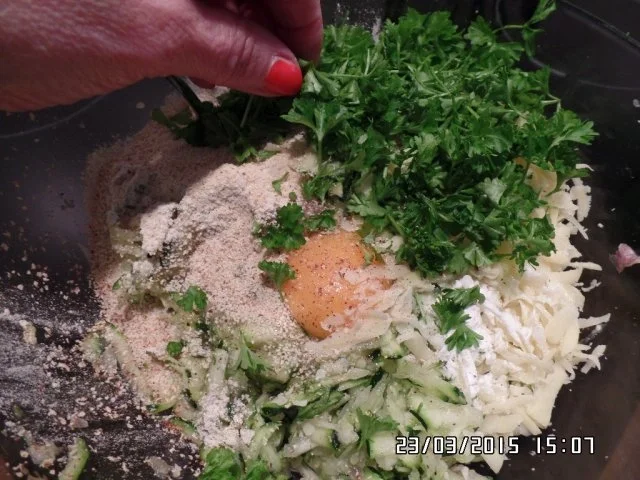 Zucchini-Bratlinge - Rezept - Bild Nr. 6