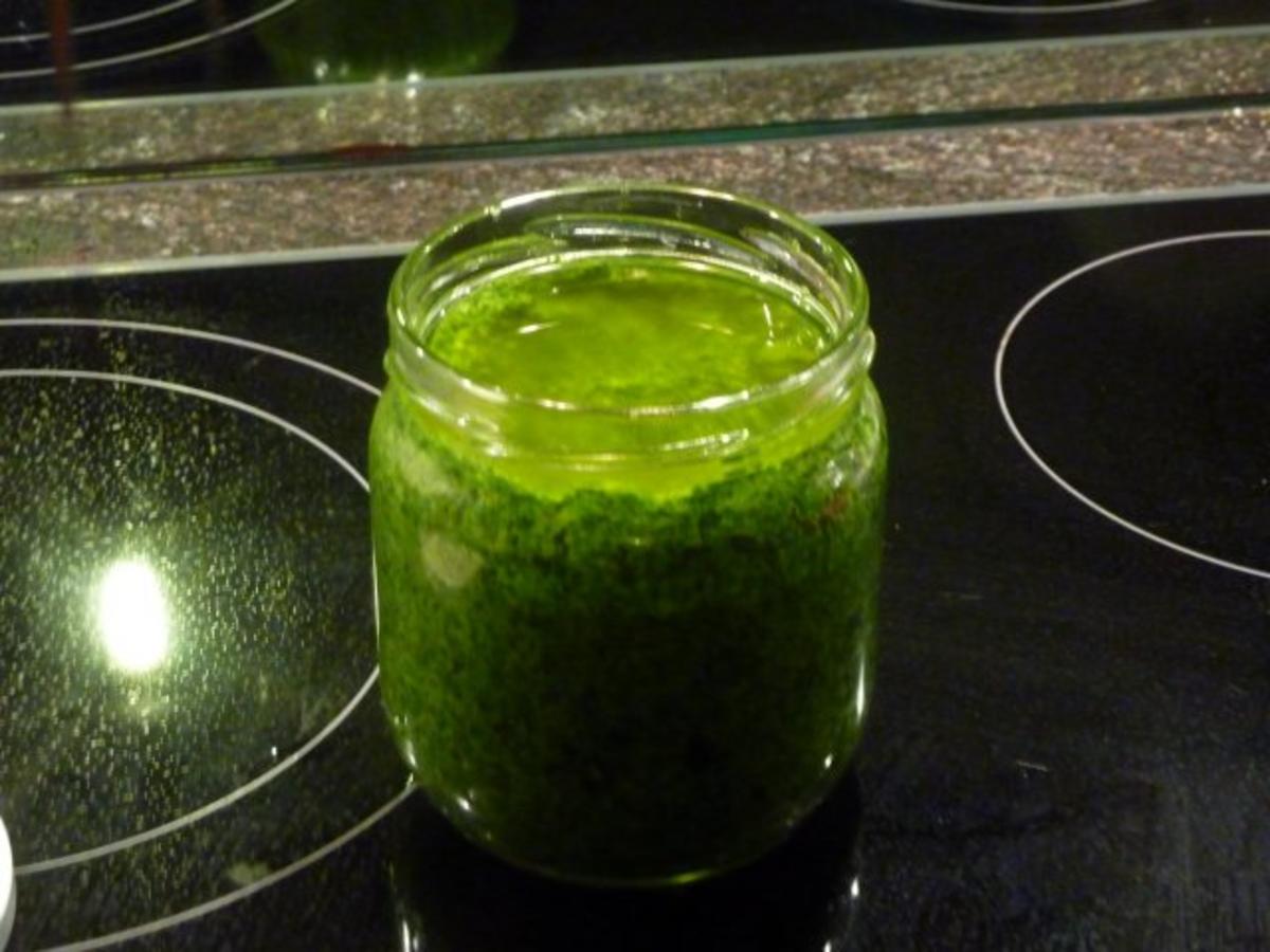 Bärlauch Pesto mit Wallnüsse - Rezept - kochbar.de