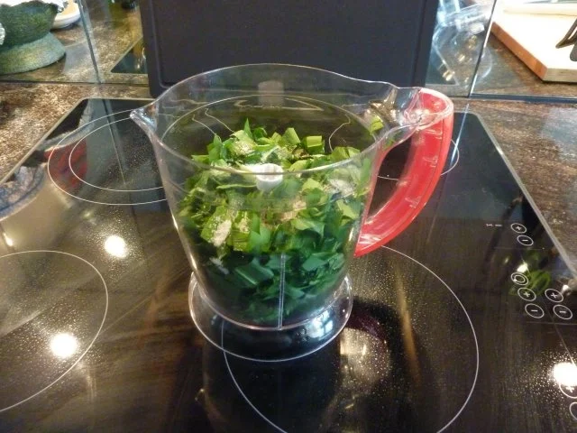 Bärlauch Pesto mit Wallnüsse - Rezept - Bild Nr. 3