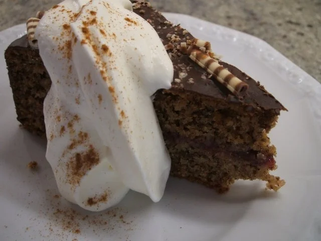 Rezept: Backen: Mecklenburger Brottorte Bild Nr. 9 Backen: Mecklenburger Brottorte - Rezept - Bild Nr. 9