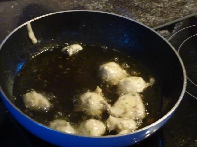 Kalbskopf im Bierteig mit Joghurt-Kräuter Dip - Rezept - Bild Nr. 9