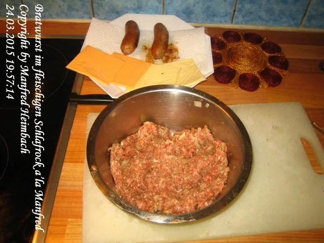 Fleisch – Bratwurst im fleischigen Schlafrock a’la Manfred - Rezept - Bild Nr. 6
