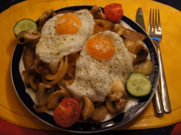Schnitzel auf Brot mit Beilagen à la Papa - Rezept
