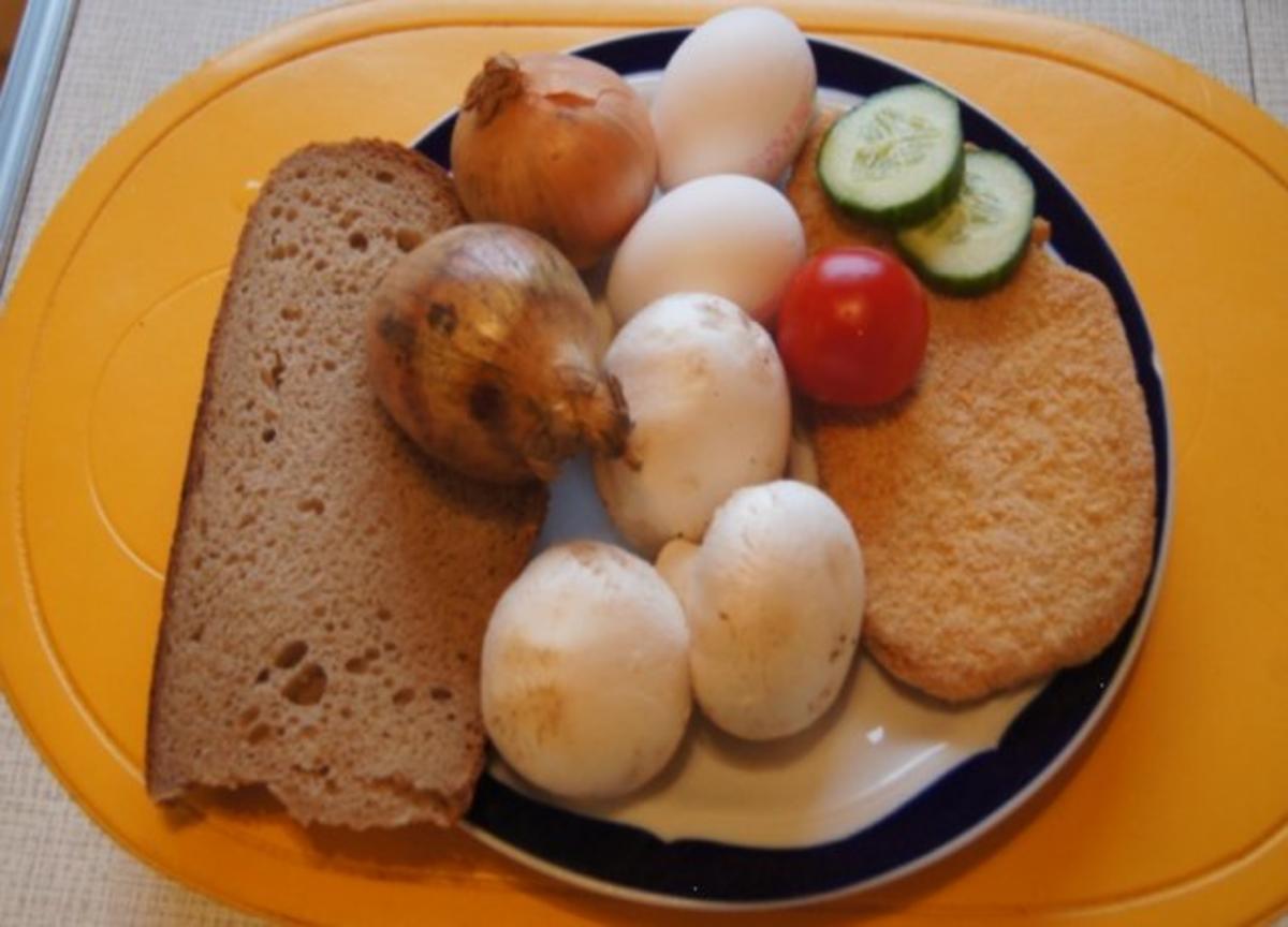 Schnitzel auf Brot mit Beilagen à la Papa - Rezept - Bild Nr. 2