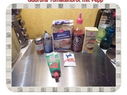 Rezept: Brot: Tomatenbrot mit Pepp Bild Nr. 2 Brot: Tomatenbrot mit Pepp - Rezept - Bild Nr. 2