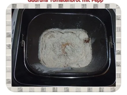 Rezept: Brot: Tomatenbrot mit Pepp Bild Nr. 7 Brot: Tomatenbrot mit Pepp - Rezept - Bild Nr. 7