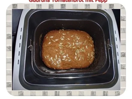 Rezept: Brot: Tomatenbrot mit Pepp Bild Nr. 12 Brot: Tomatenbrot mit Pepp - Rezept - Bild Nr. 12