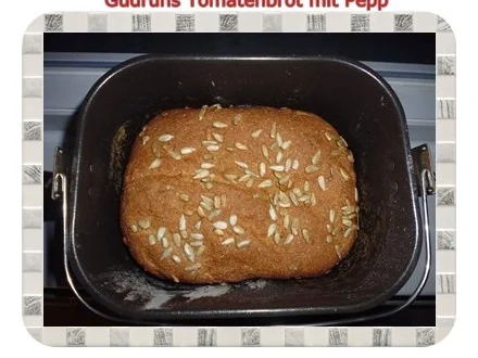 Rezept: Brot: Tomatenbrot mit Pepp Bild Nr. 13 Brot: Tomatenbrot mit Pepp - Rezept - Bild Nr. 13