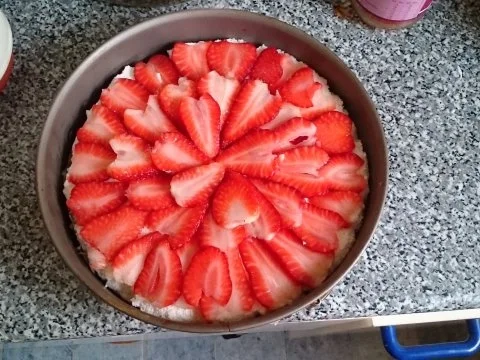 Erdbeer-Frischkäse-Torte - Rezept - Bild Nr. 3