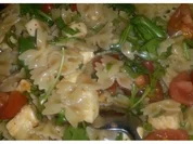 Nudelsalat rot weiß grün - Rezept