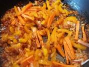 Thailändische Hackfleischpfanne mit Gemüse - Rezept