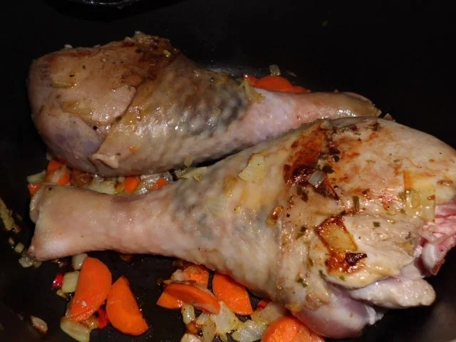 Rezept: Geflügel, Pute: Unterkeule von der Pute mit pikanter Tomatensuga und Pommes fritis Bild Nr. 5 Geflügel, Pute: Unterkeule von der Pute mit pikanter Tomatensuga und Pommes fritis - Rezept - Bild Nr. 5