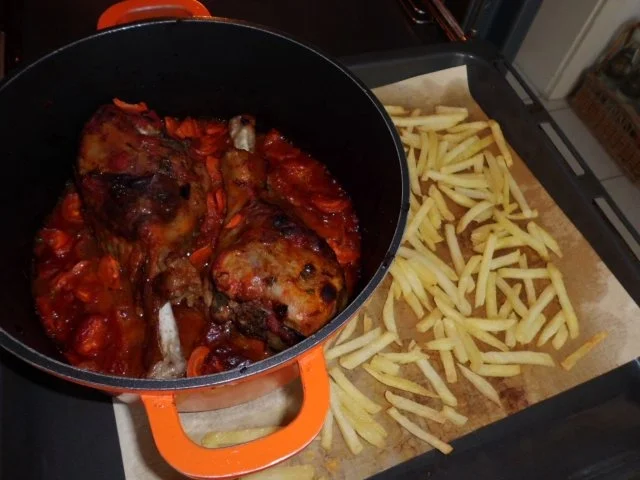 Rezept: Geflügel, Pute: Unterkeule von der Pute mit pikanter Tomatensuga und Pommes fritis Bild Nr. 7 Geflügel, Pute: Unterkeule von der Pute mit pikanter Tomatensuga und Pommes fritis - Rezept - Bild Nr. 7