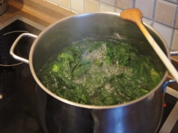 Omelett mit frischen Blattspinat - Rezept - Bild Nr. 5