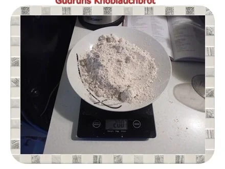 Rezept: Brot: Knoblauchbrot Bild Nr. 4 Brot: Knoblauchbrot - Rezept - Bild Nr. 4