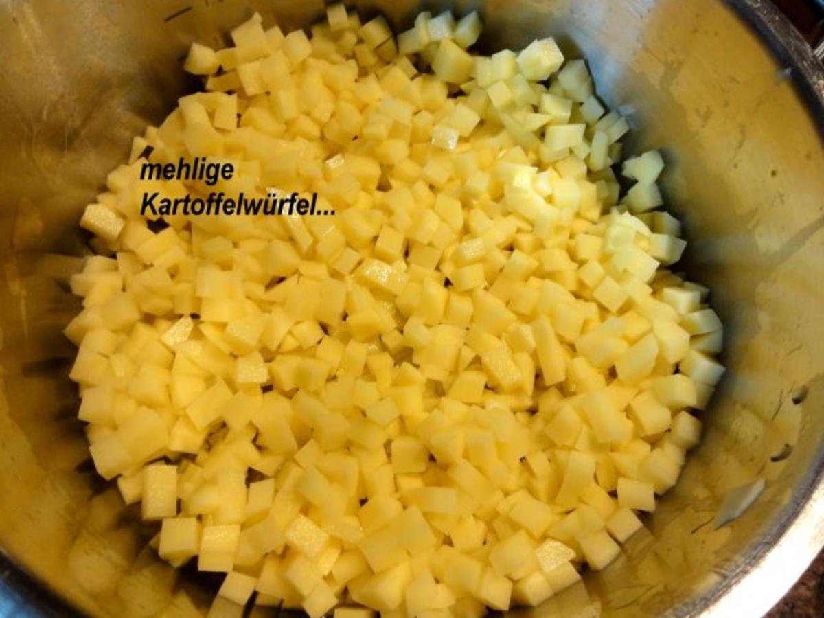 Suppe:   SCHNITTBOHNEN - SUPPE mit Bratwurstbällchen - Rezept - Bild Nr. 4