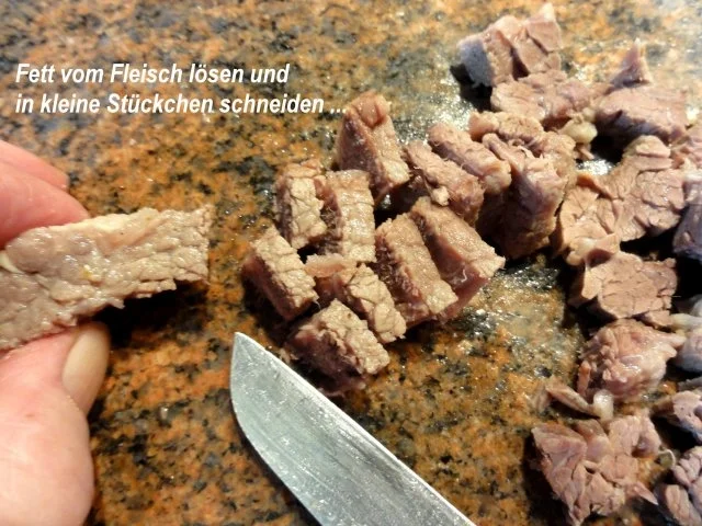 Suppe:   SCHNITTBOHNEN - SUPPE mit Bratwurstbällchen - Rezept - Bild Nr. 5