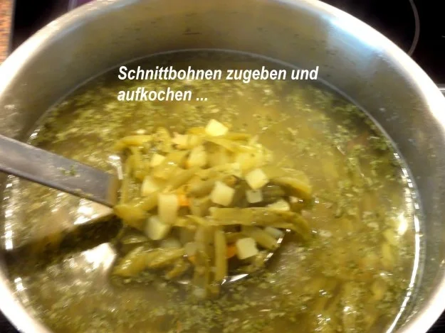 Suppe:   SCHNITTBOHNEN - SUPPE mit Bratwurstbällchen - Rezept - Bild Nr. 6
