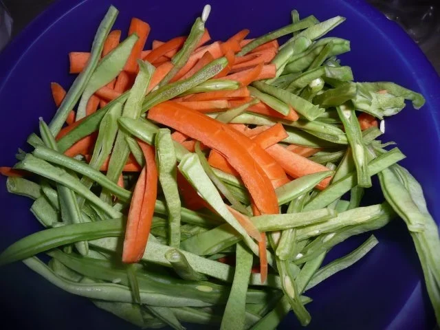 Schweinebauch, Bohnen + Karottengemüse + Kartoffelschnee ! - Rezept - Bild Nr. 3