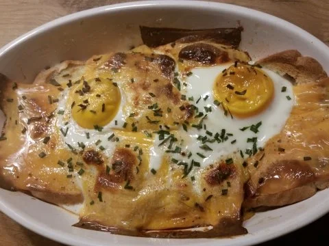 Rezept: Käsetoast mit Ei Käsetoast mit Ei - Rezept