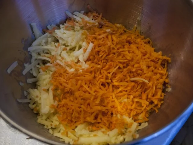 K & K-Rösti mit Basilikumdip und Steckrüben - Rezept - Bild Nr. 4