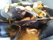 Miesmuscheln "busara"  nach Art des Chilenen - Rezept