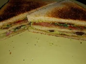 Rezept: Sandwich mit Schinken und Salami Sandwich mit Schinken und Salami - Rezept