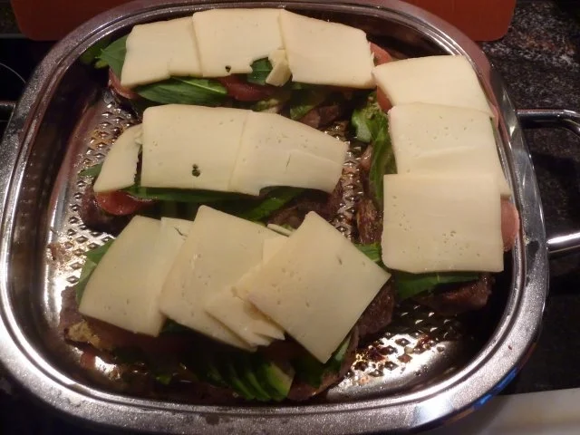 Schweinssteacks mit Avocado-Tomaten überbacken. - Rezept - Bild Nr. 7