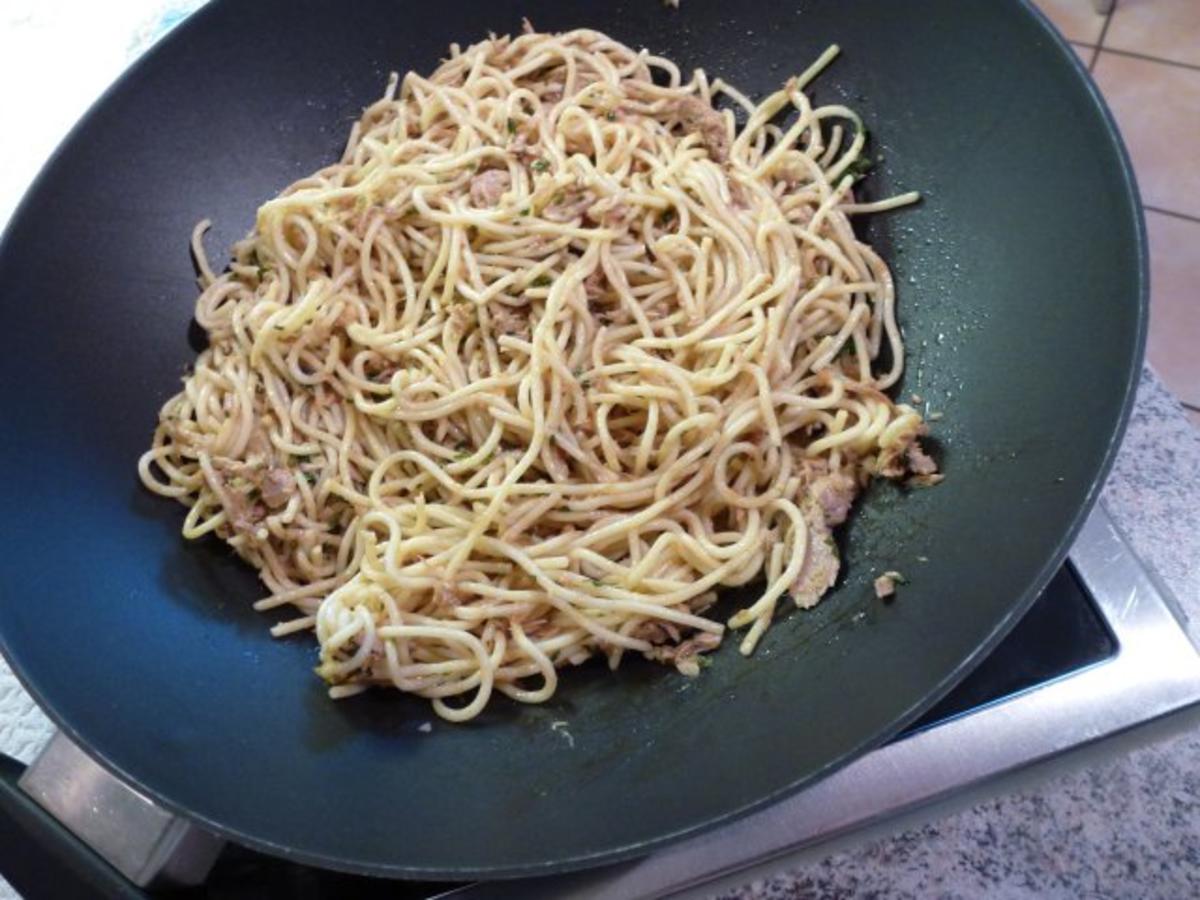 Würzige Knoblauchspaghetti - Rezept - Bild Nr. 3