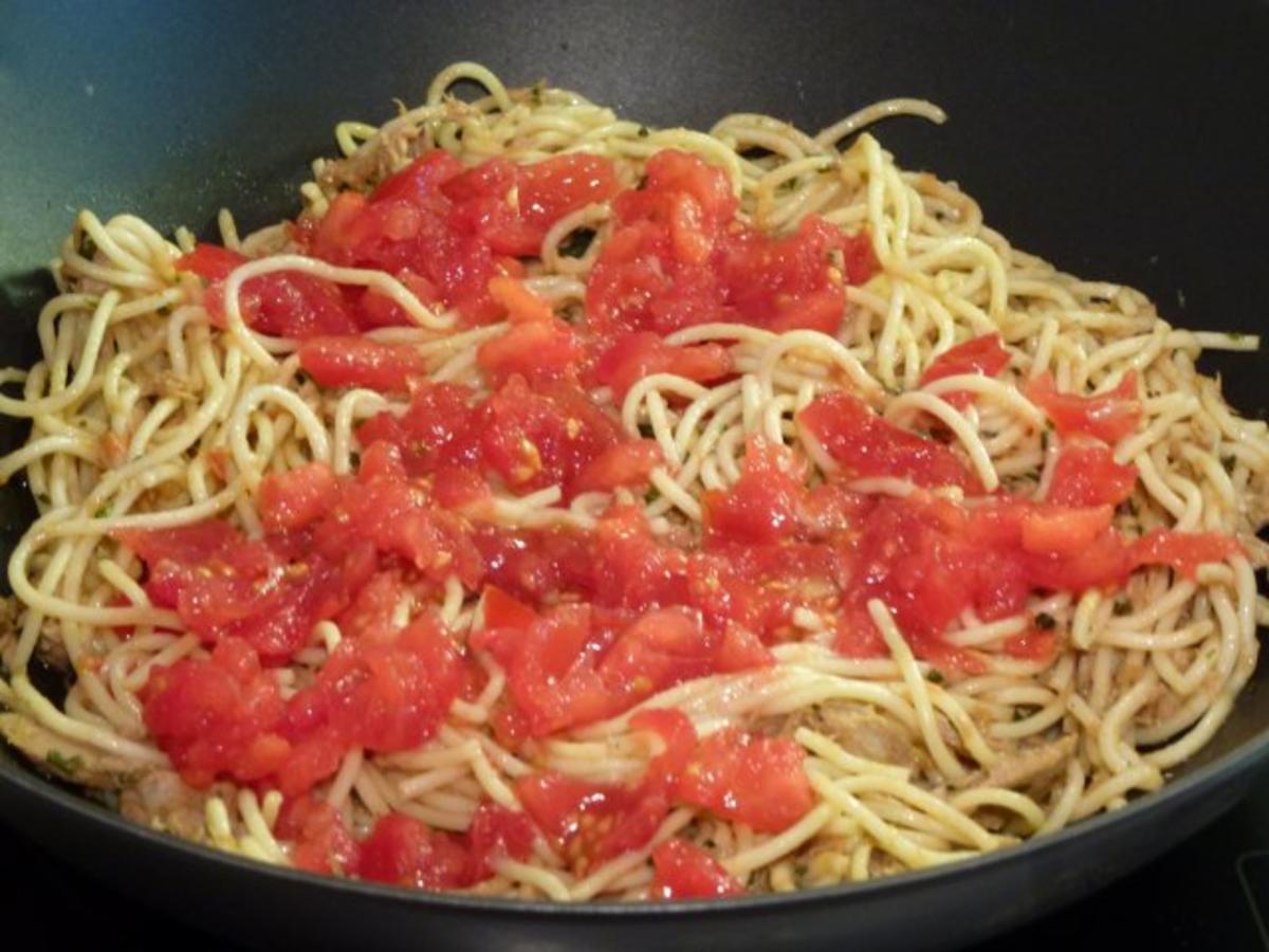 Würzige Knoblauchspaghetti - Rezept - Bild Nr. 4