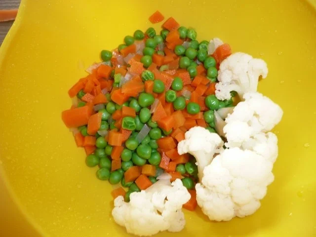 Tunfisch Salat  fein gewürzt mit  Sahne - Meerrettich ! - Rezept - Bild Nr. 2