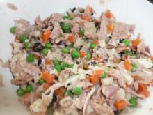Tunfisch Salat  fein gewürzt mit  Sahne - Meerrettich ! - Rezept