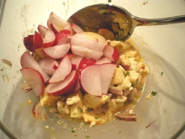 Rezept: Käsesalat mit Radieschen Bild Nr. 10 Käsesalat mit Radieschen - Rezept - Bild Nr. 10