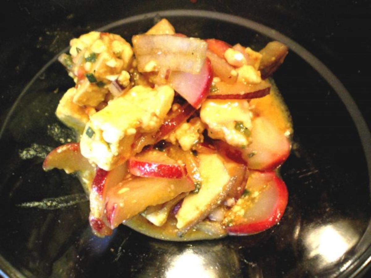 Käsesalat mit Radieschen - Rezept mit Bild - kochbar.de