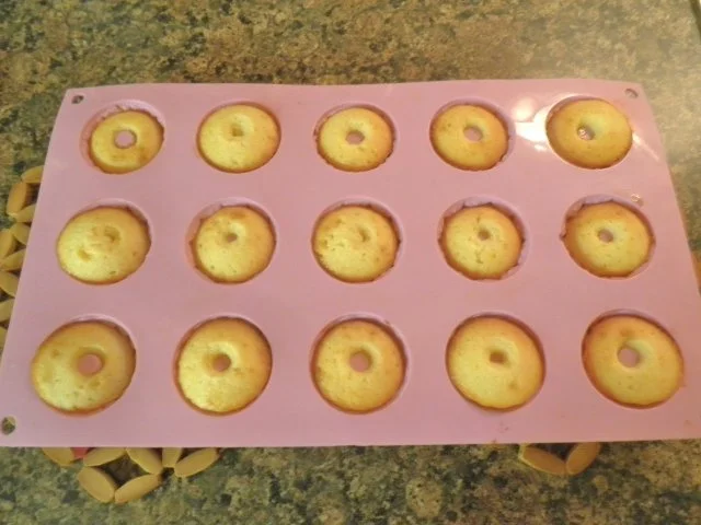 Rezept: Zitronen - Mini - Gugl ... Bild Nr. 11 Zitronen - Mini - Gugl ... - Rezept - Bild Nr. 11