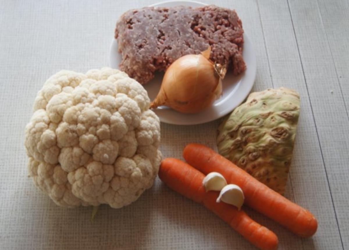 Blumenkohlröschen mit Rinderhack-Gemüsesauce - Rezept - Bild Nr. 2