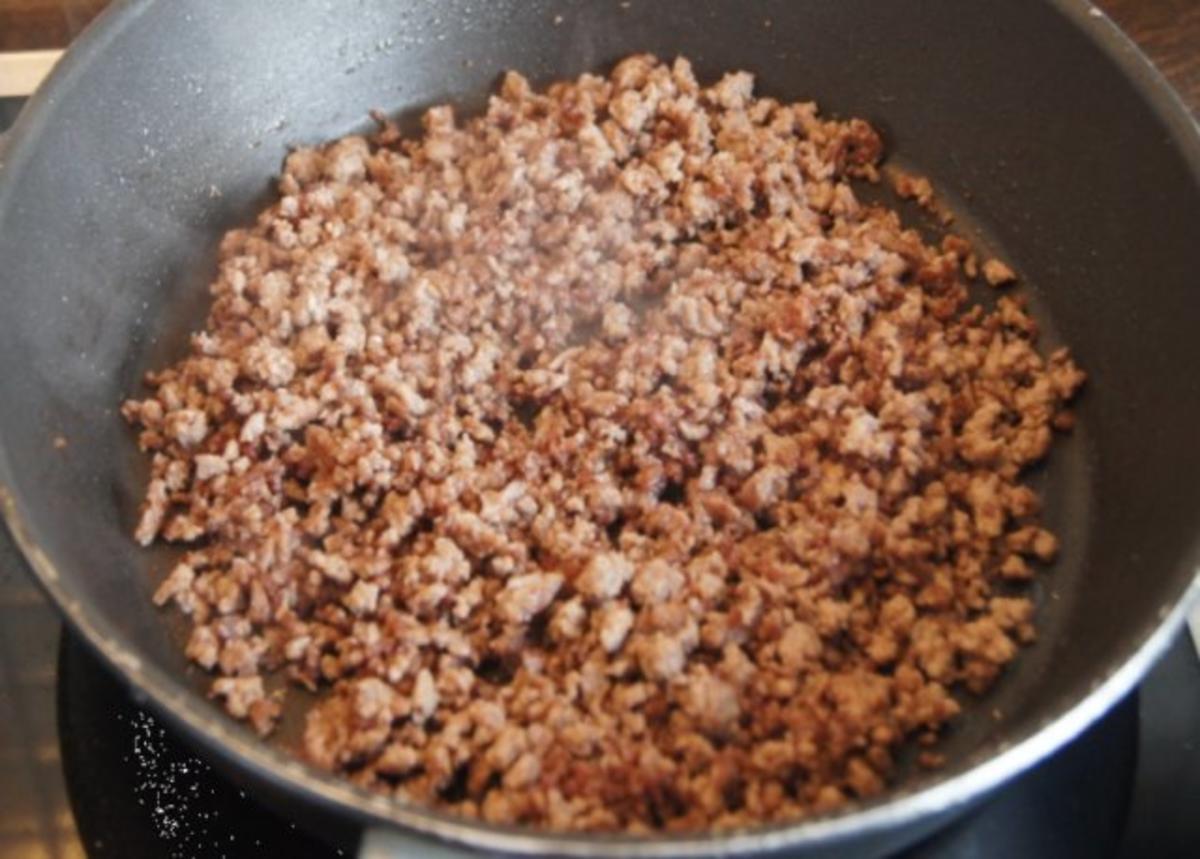 Blumenkohlröschen mit Rinderhack-Gemüsesauce - Rezept - Bild Nr. 6