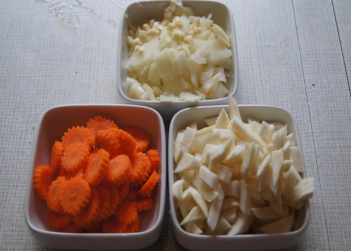 Blumenkohlröschen mit Rinderhack-Gemüsesauce - Rezept - Bild Nr. 8